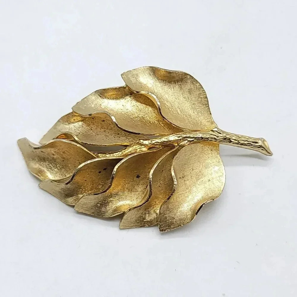 Gold Tone Layered Leaf Fall Brooch Large Pin Vintage